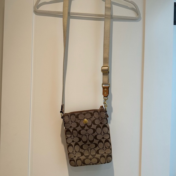 Coach Crossbody Bag - Picture 2 of 6